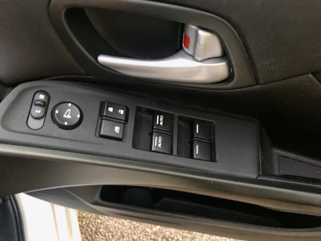 Used Honda Civic 2015 for sale - 76665514: Photo 12