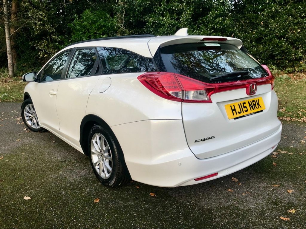 Used Honda Civic 2015 for sale - 76665514: Photo 3