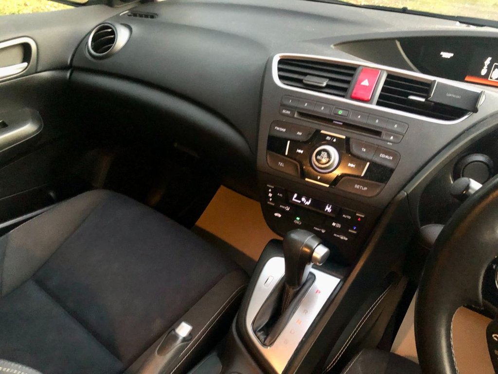 Used Honda Civic 2015 for sale - 76665514: Photo 5