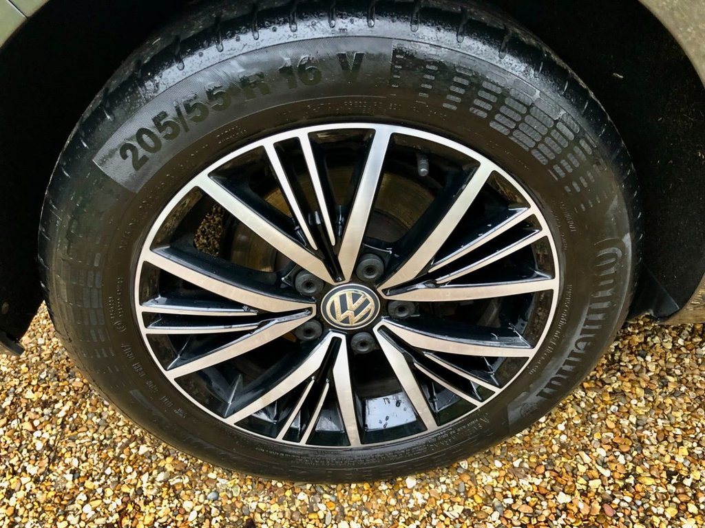 Used Volkswagen Golf 2017 for sale - 77360255: Photo 19