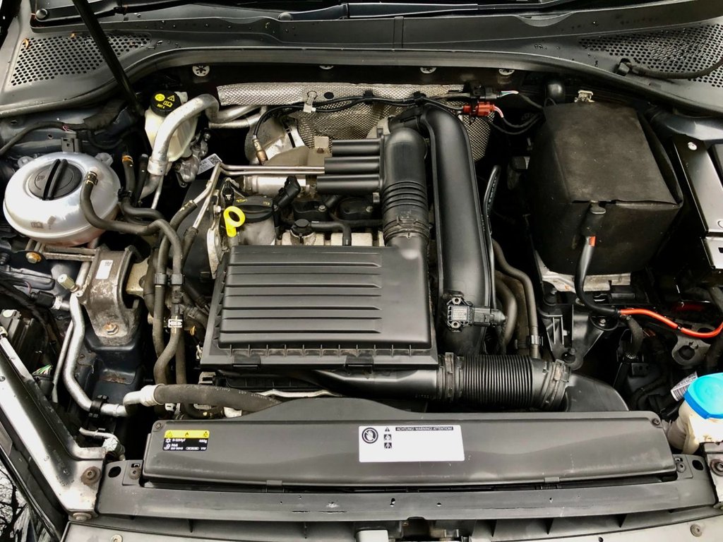 Used Volkswagen Golf 2017 for sale - 77360255: Photo 25