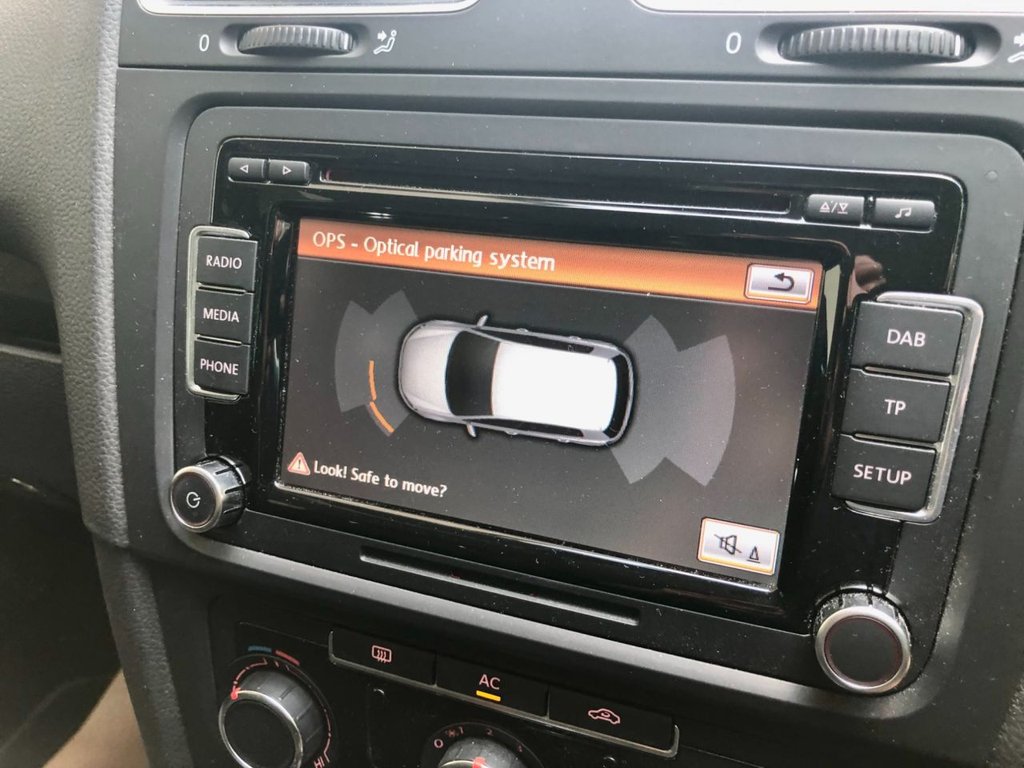 Used Volkswagen Golf 2012 for sale - 76190772: Photo 4