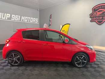 Used Toyota Yaris 2015 for sale - 79484889: Photo