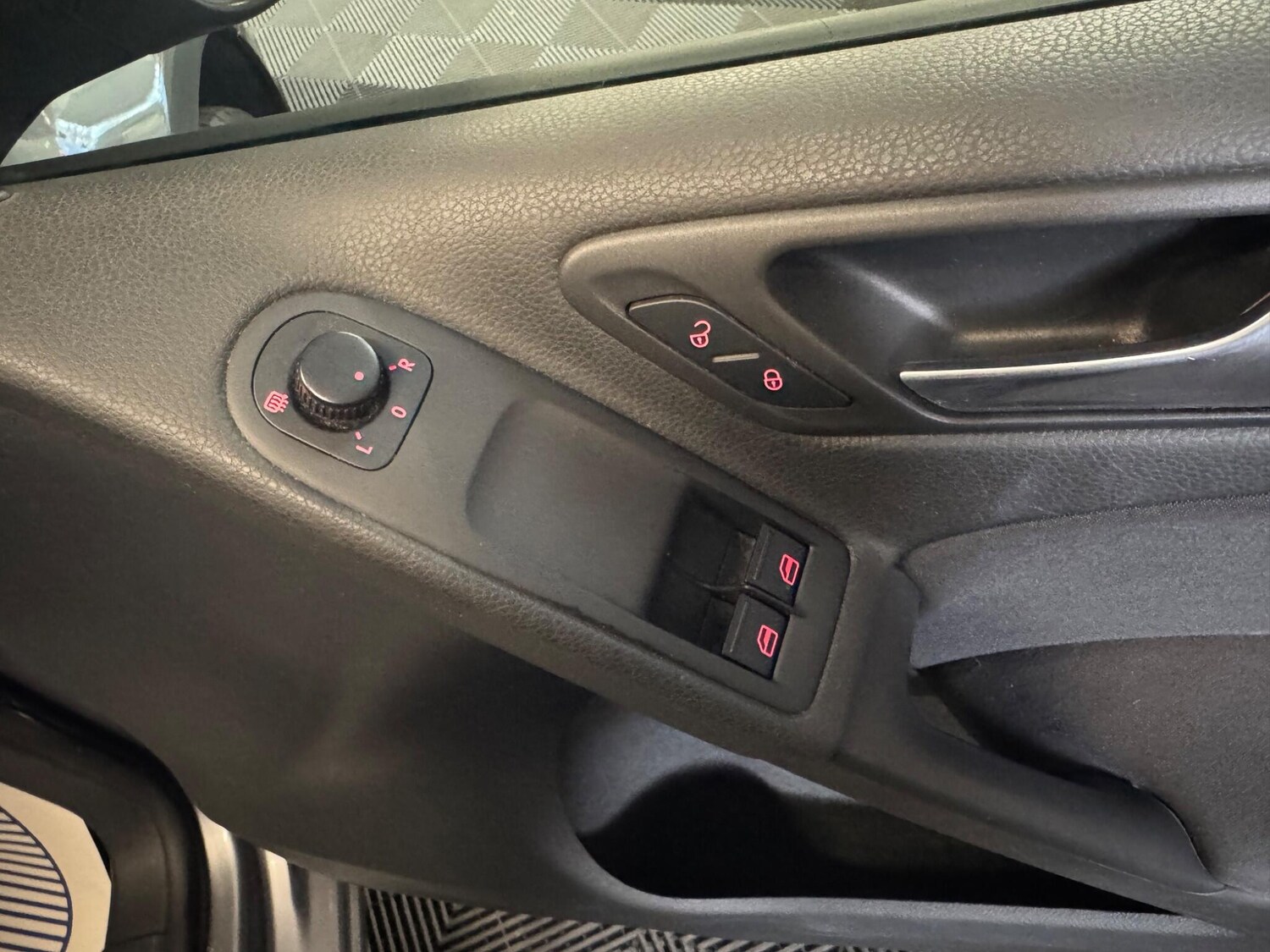 Used Volkswagen Golf 2009 for sale - 77909176: Photo 27