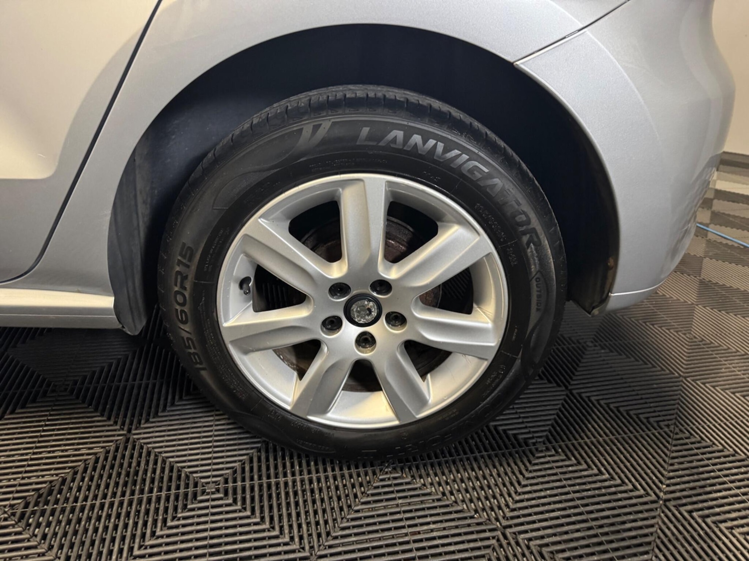 Used Volkswagen Polo 2011 for sale - 77993303: Photo 12