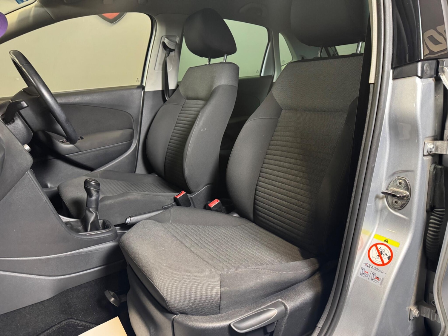 Used Volkswagen Polo 2011 for sale - 77993303: Photo 15