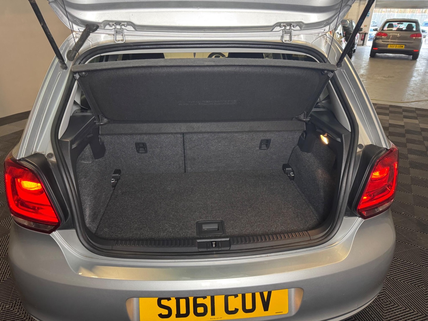 Used Volkswagen Polo 2011 for sale - 77993303: Photo 20