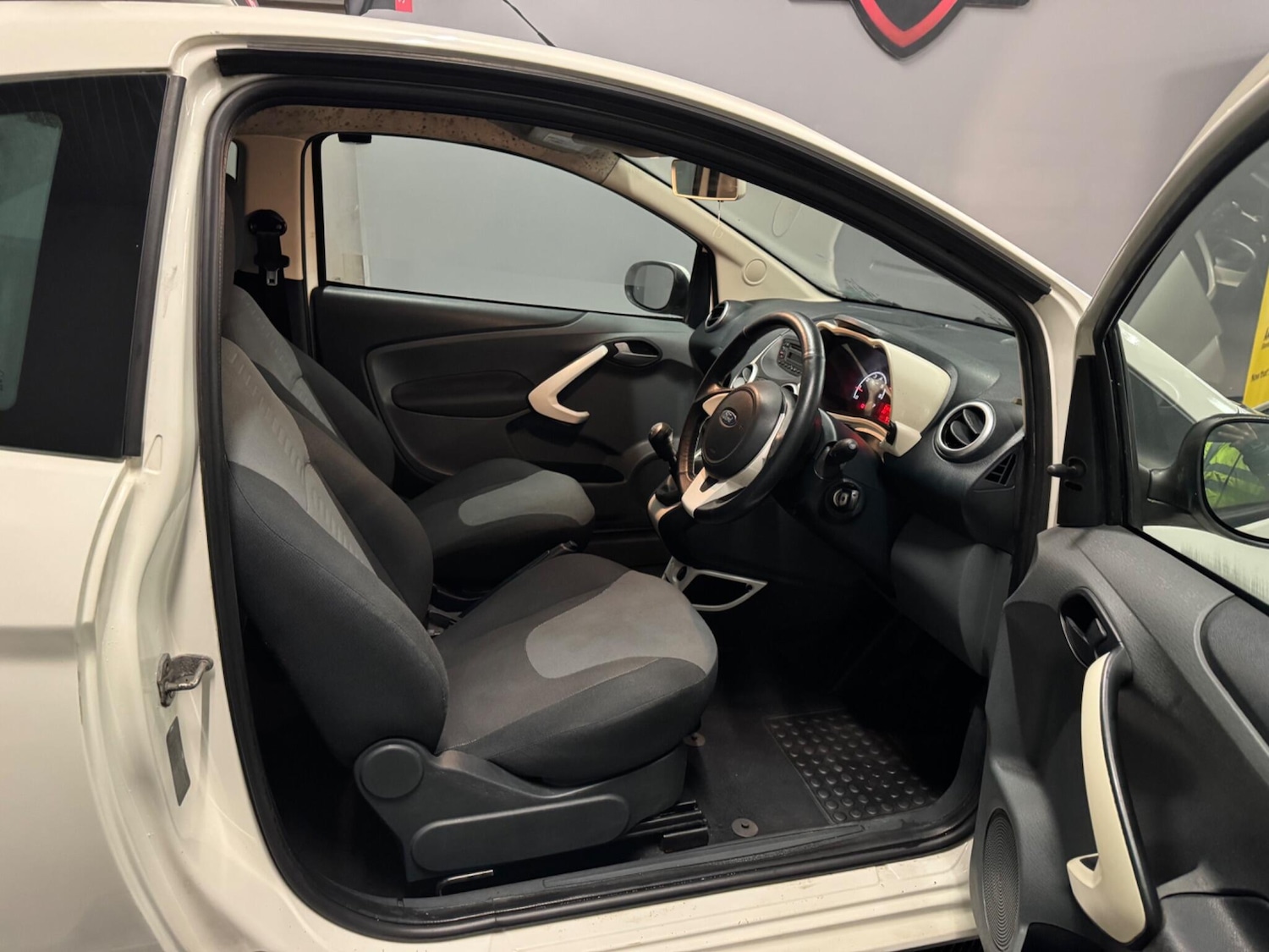 Used Ford Ka for sale - 77683984: Photo 9