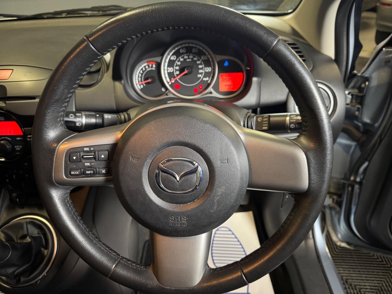 Used Mazda Mazda2 for sale - 77683944: Photo 13