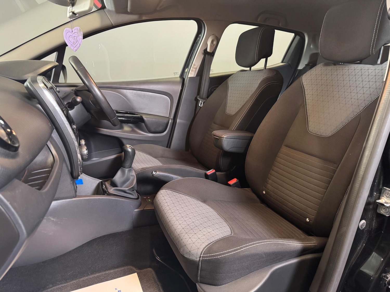 Used Renault Clio 2013 for sale - 78062673: Photo 21