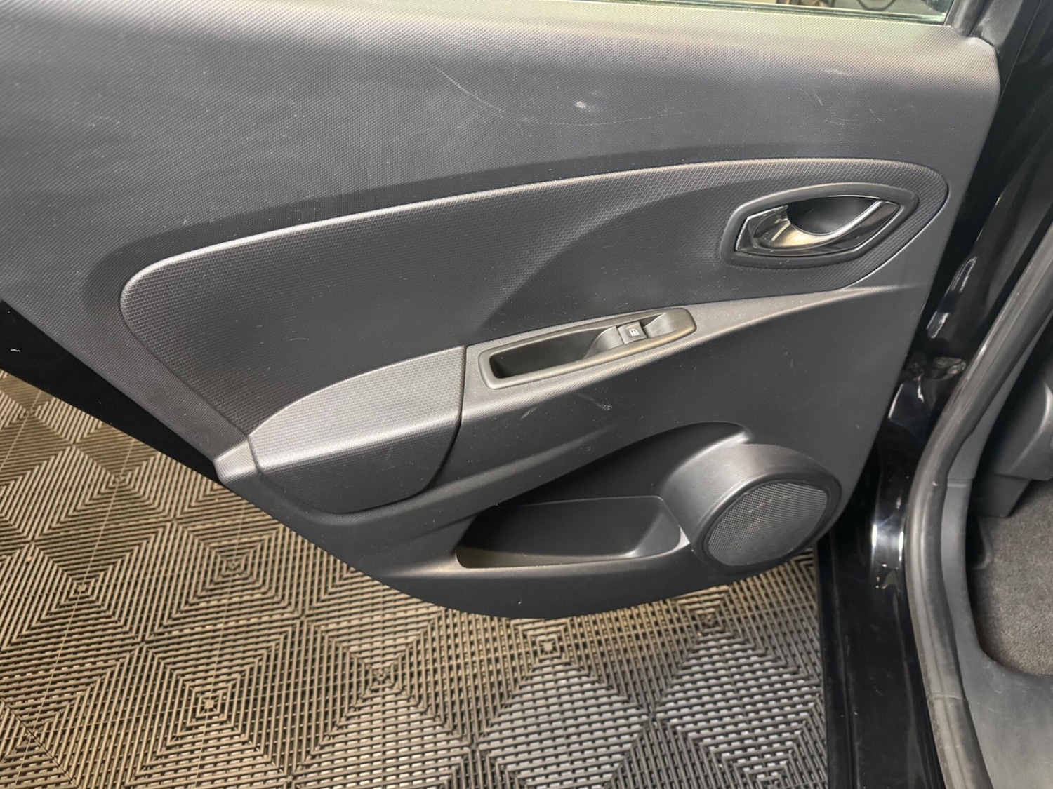 Used Renault Clio 2013 for sale - 78062673: Photo 44