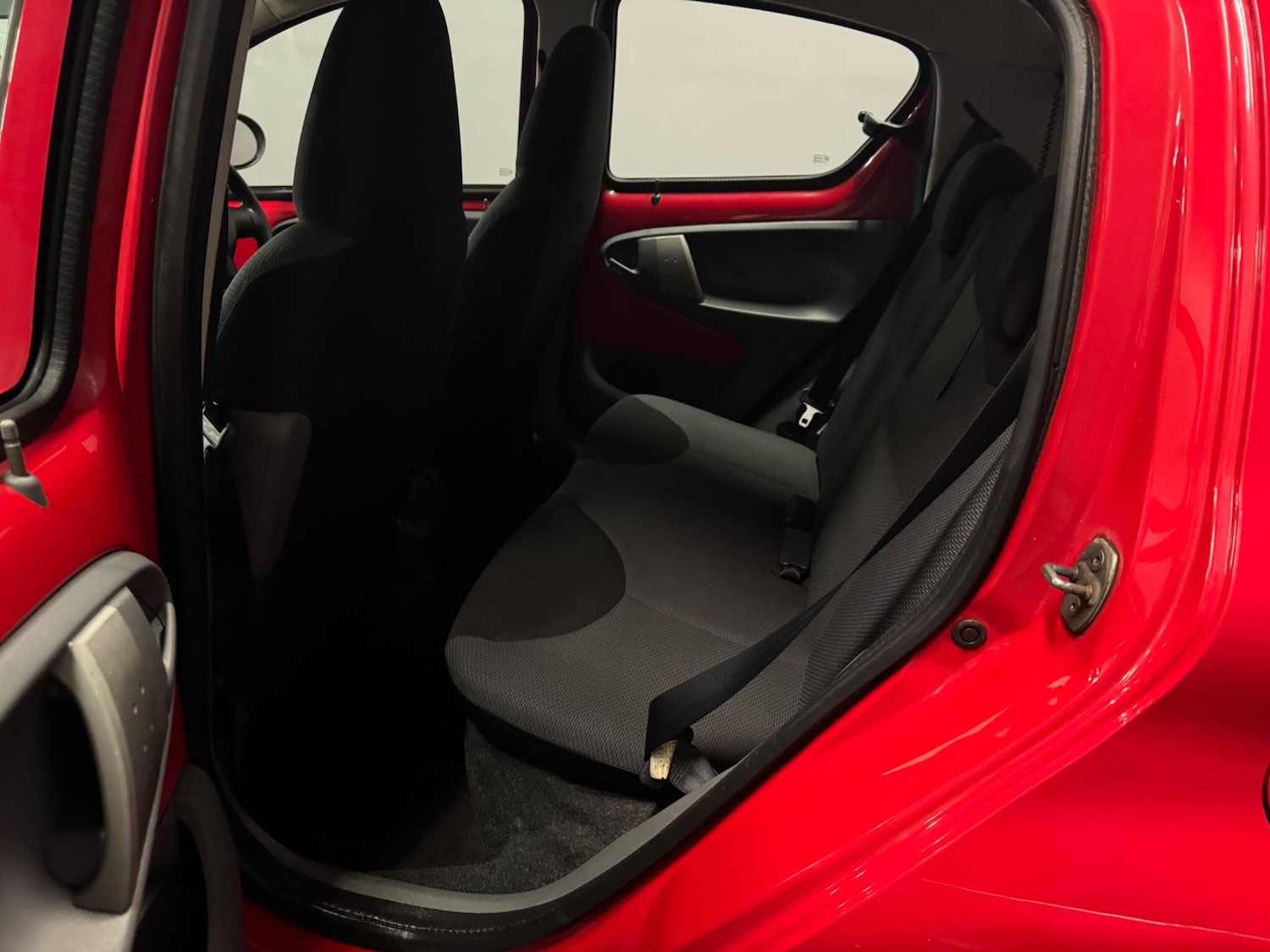 Used Toyota AYGO for sale - 77683995: Photo 13