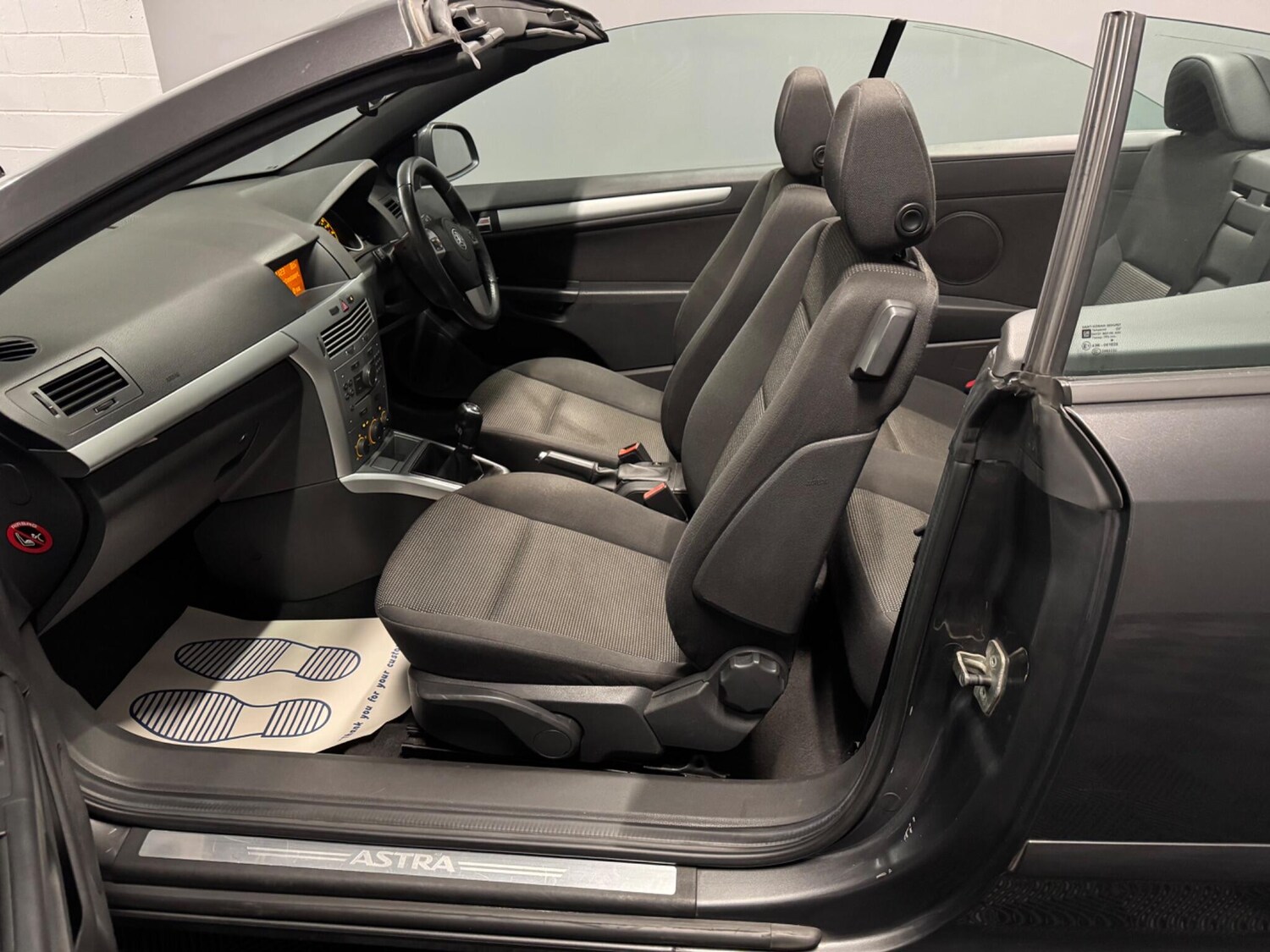 Used Vauxhall Astra for sale - 77684127: Photo 31