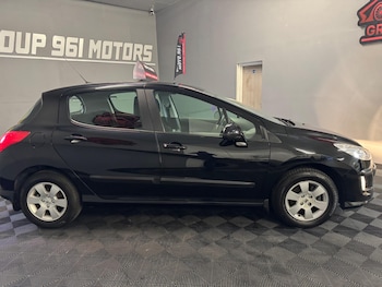 Used Peugeot 308 2011 for sale - 77768687: Photo