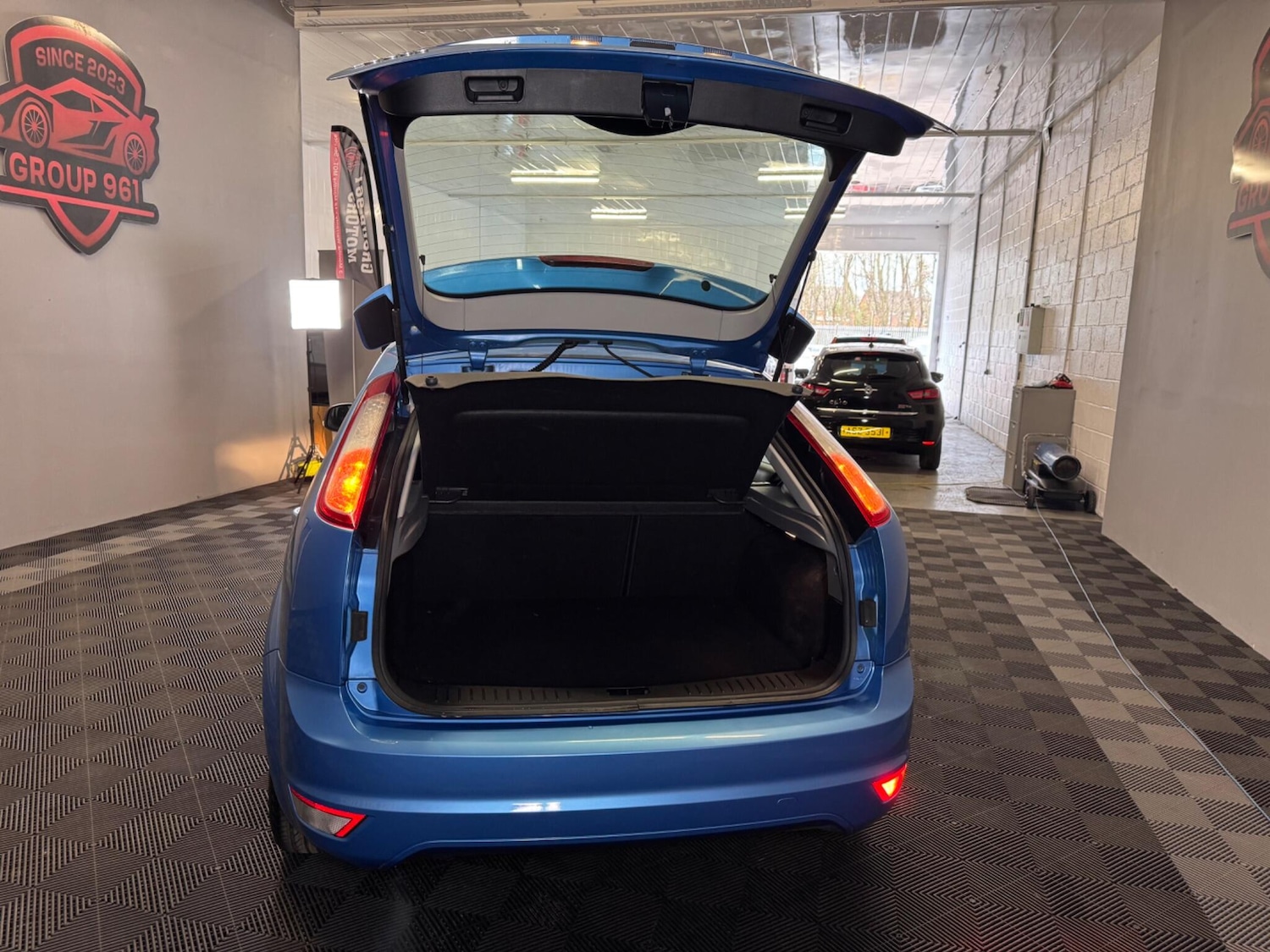 Used Ford Focus for sale - 78128258: Photo 11