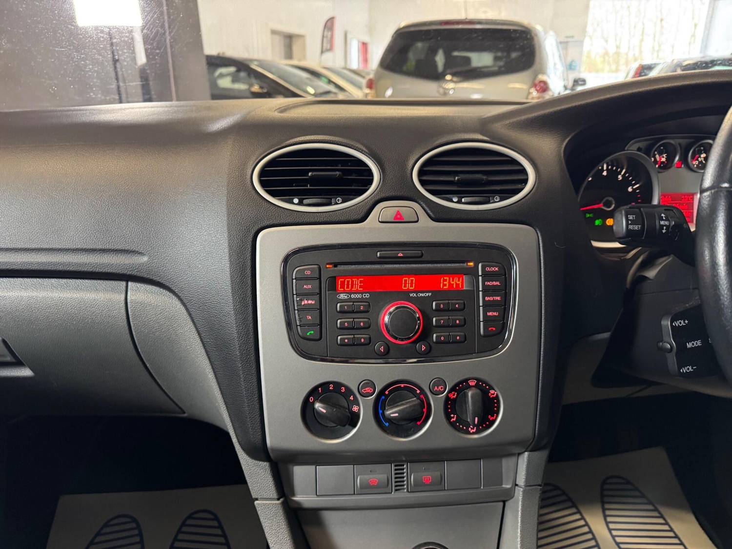 Used Ford Focus for sale - 78128258: Photo 25