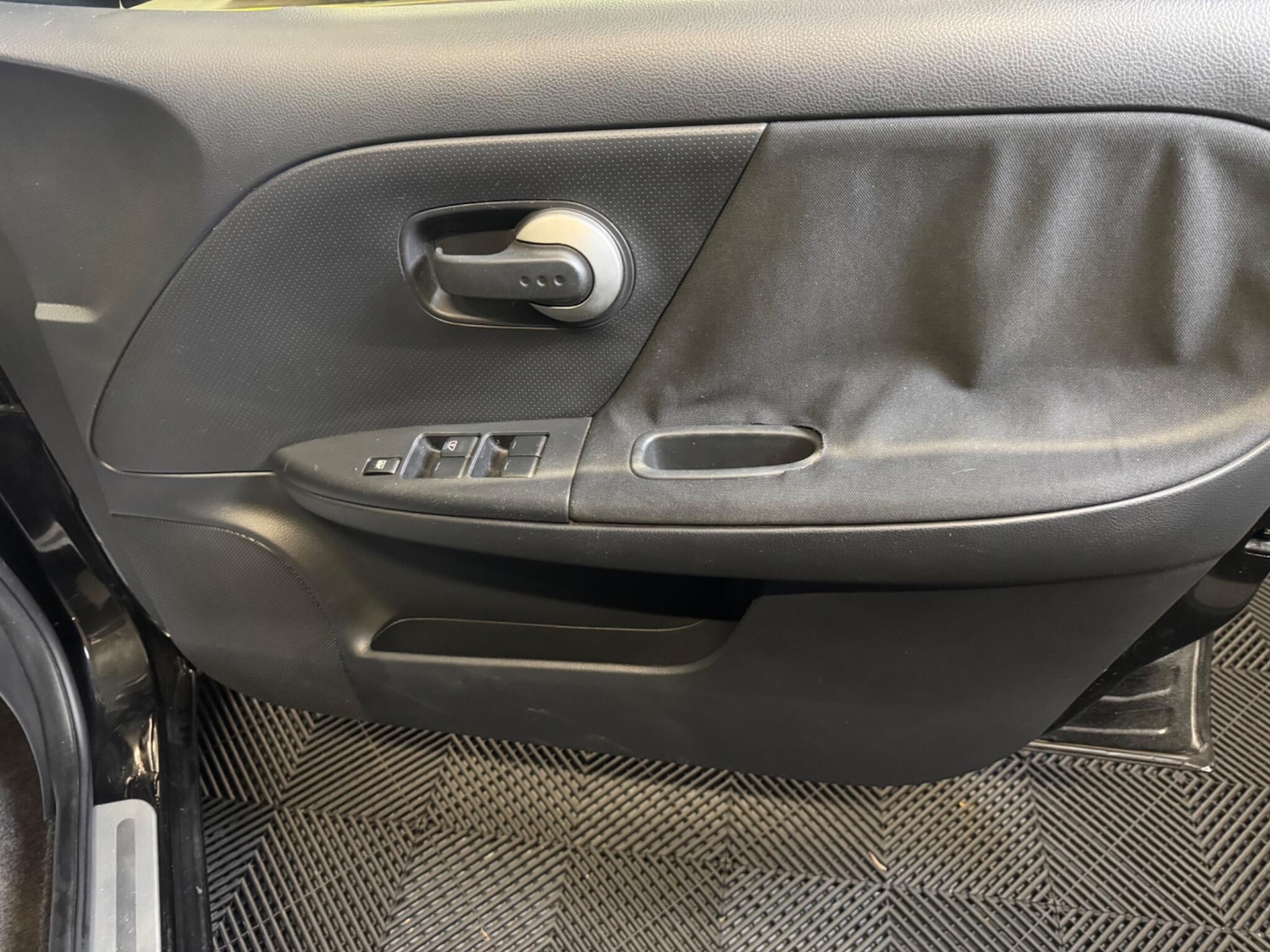 Used Nissan Note for sale - 77683814: Photo 17