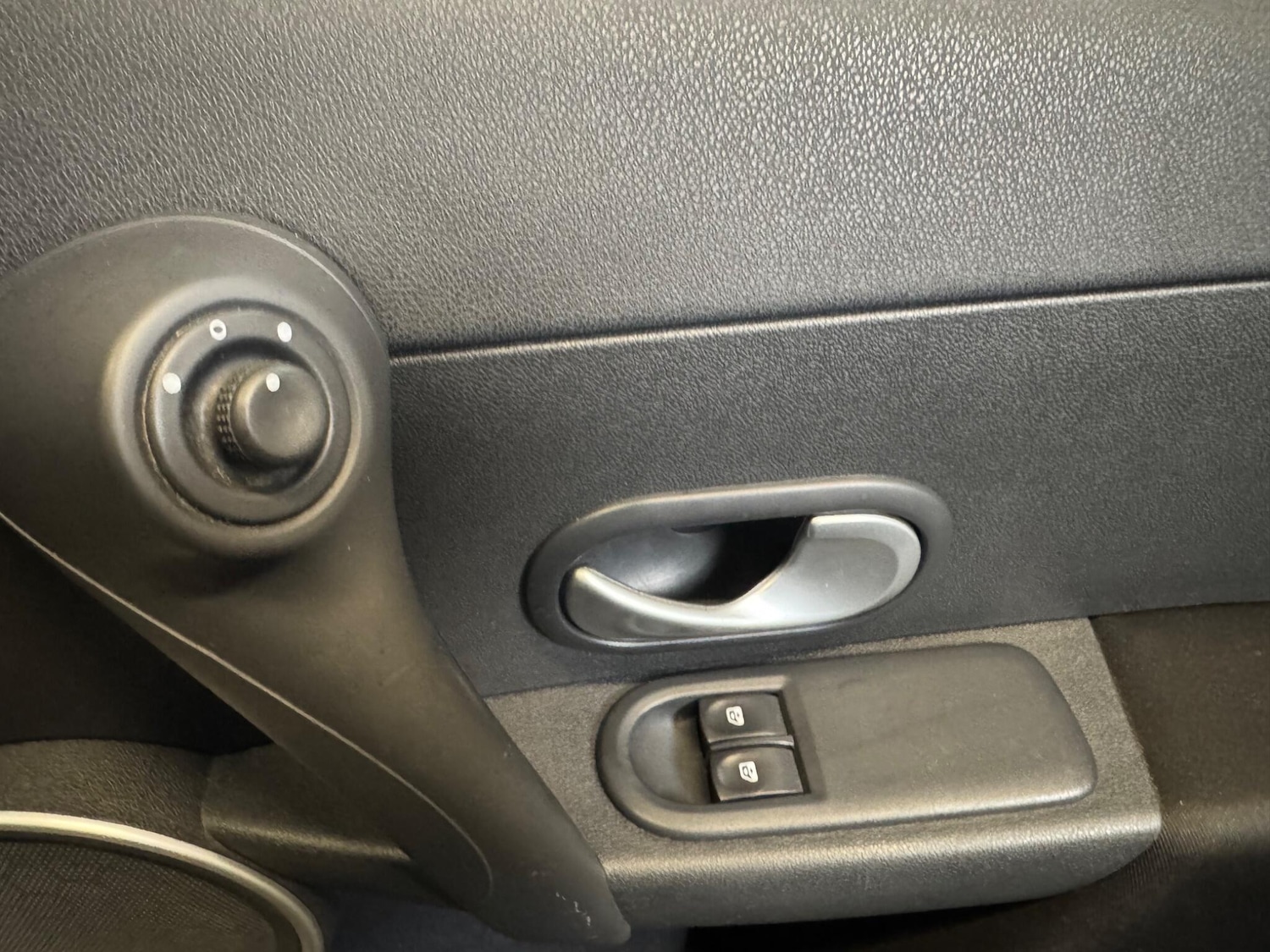 Used Renault Clio 2009 for sale - 78062711: Photo 19