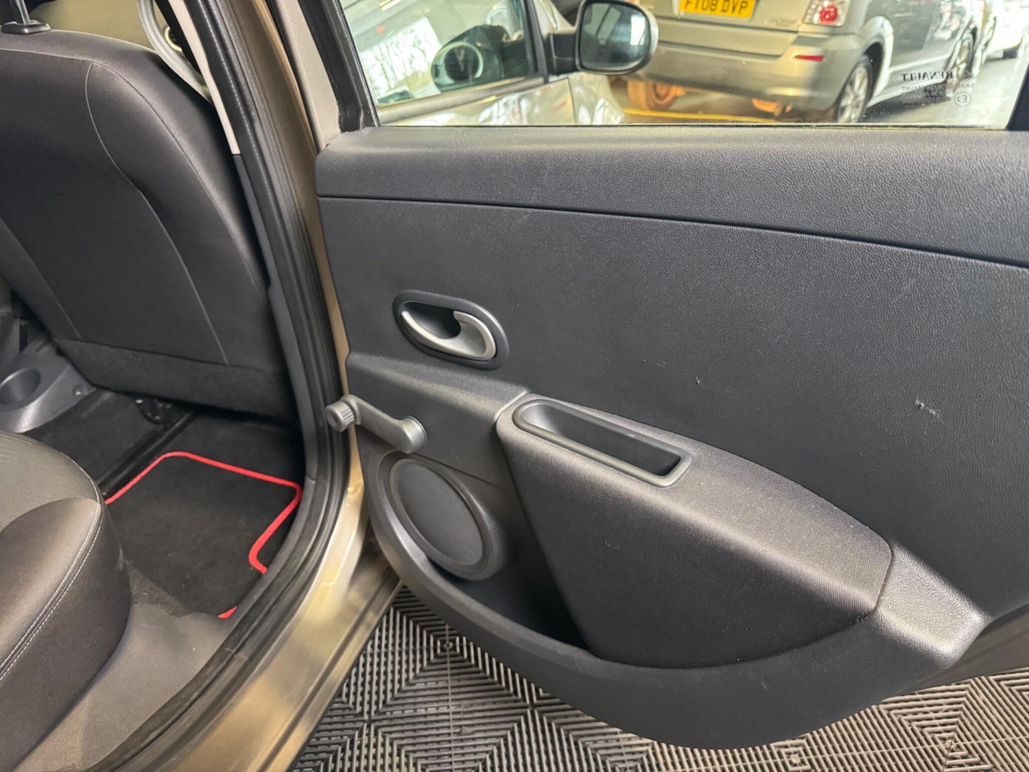 Used Renault Clio 2009 for sale - 78062711: Photo 26