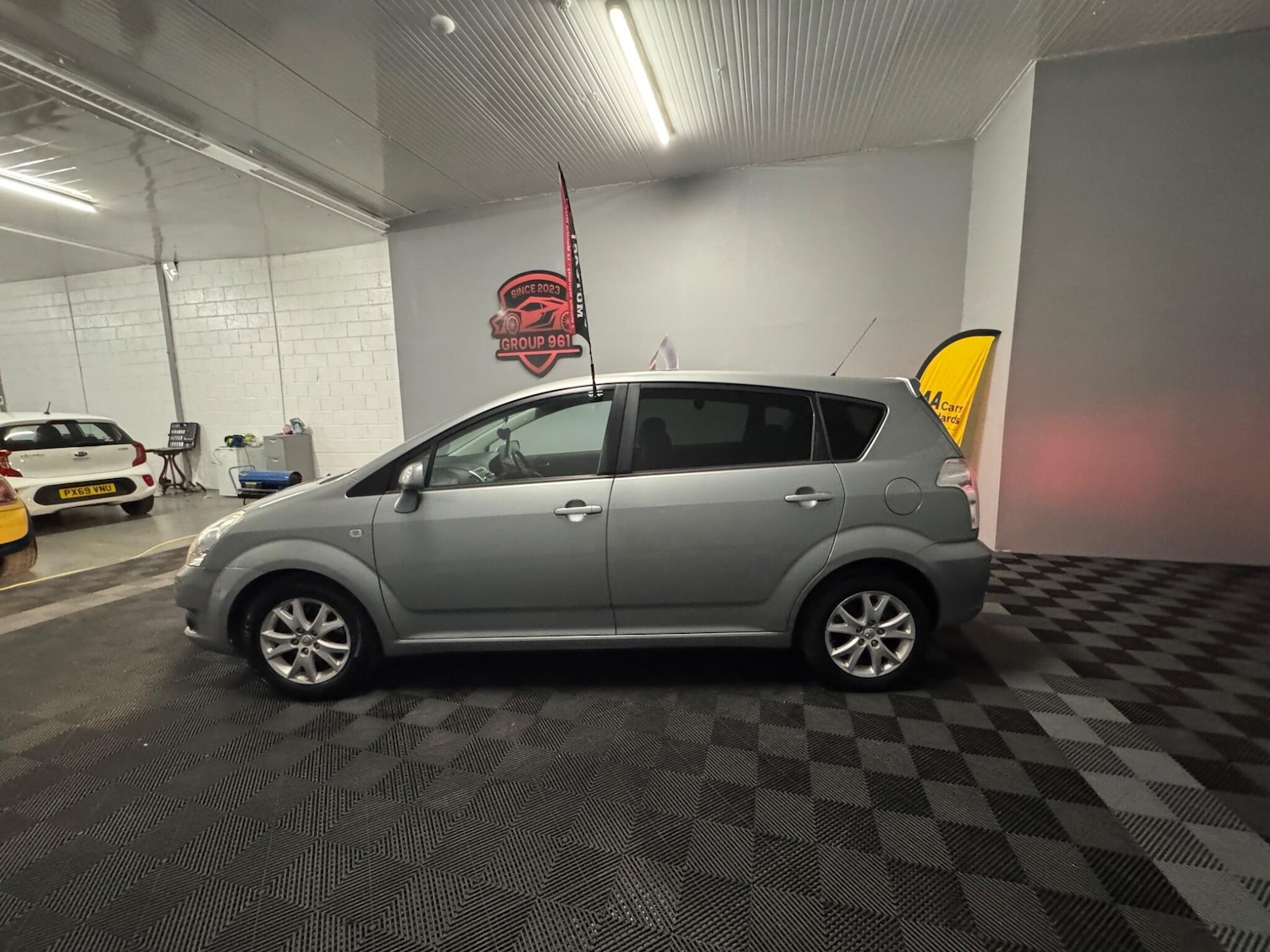 Used Toyota Corolla Verso for sale - 77683771: Photo 9