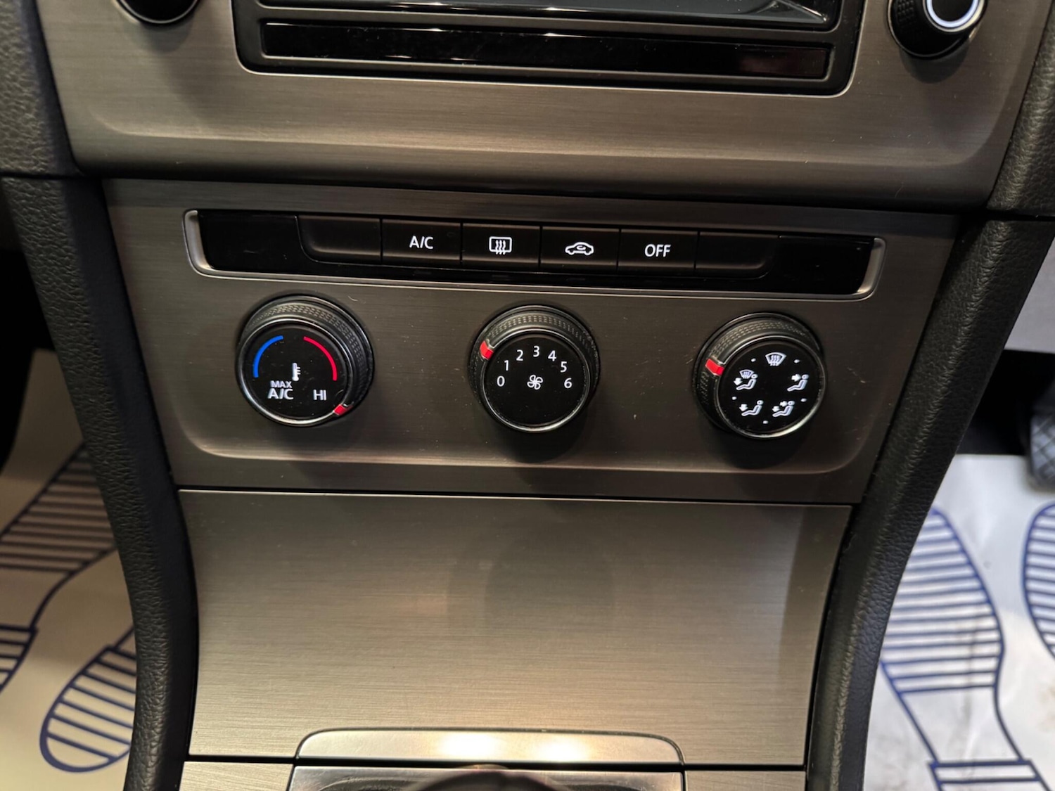 Used Volkswagen Golf 2014 for sale - 77768552: Photo 24