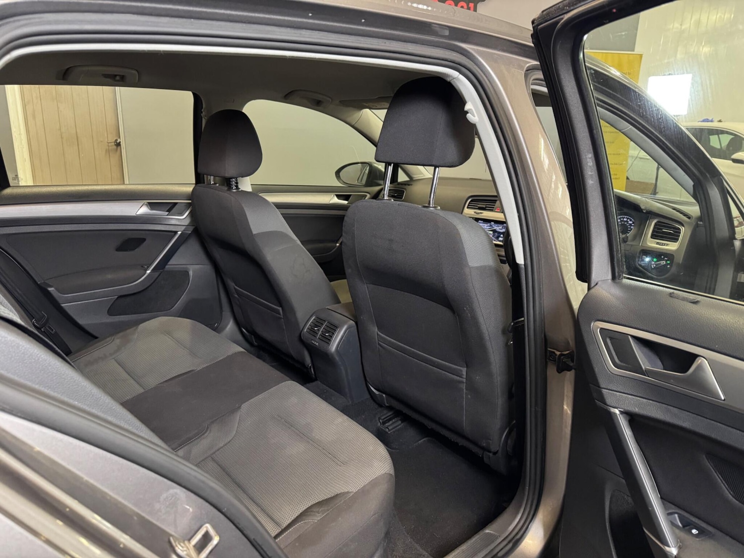 Used Volkswagen Golf 2014 for sale - 77768552: Photo 31