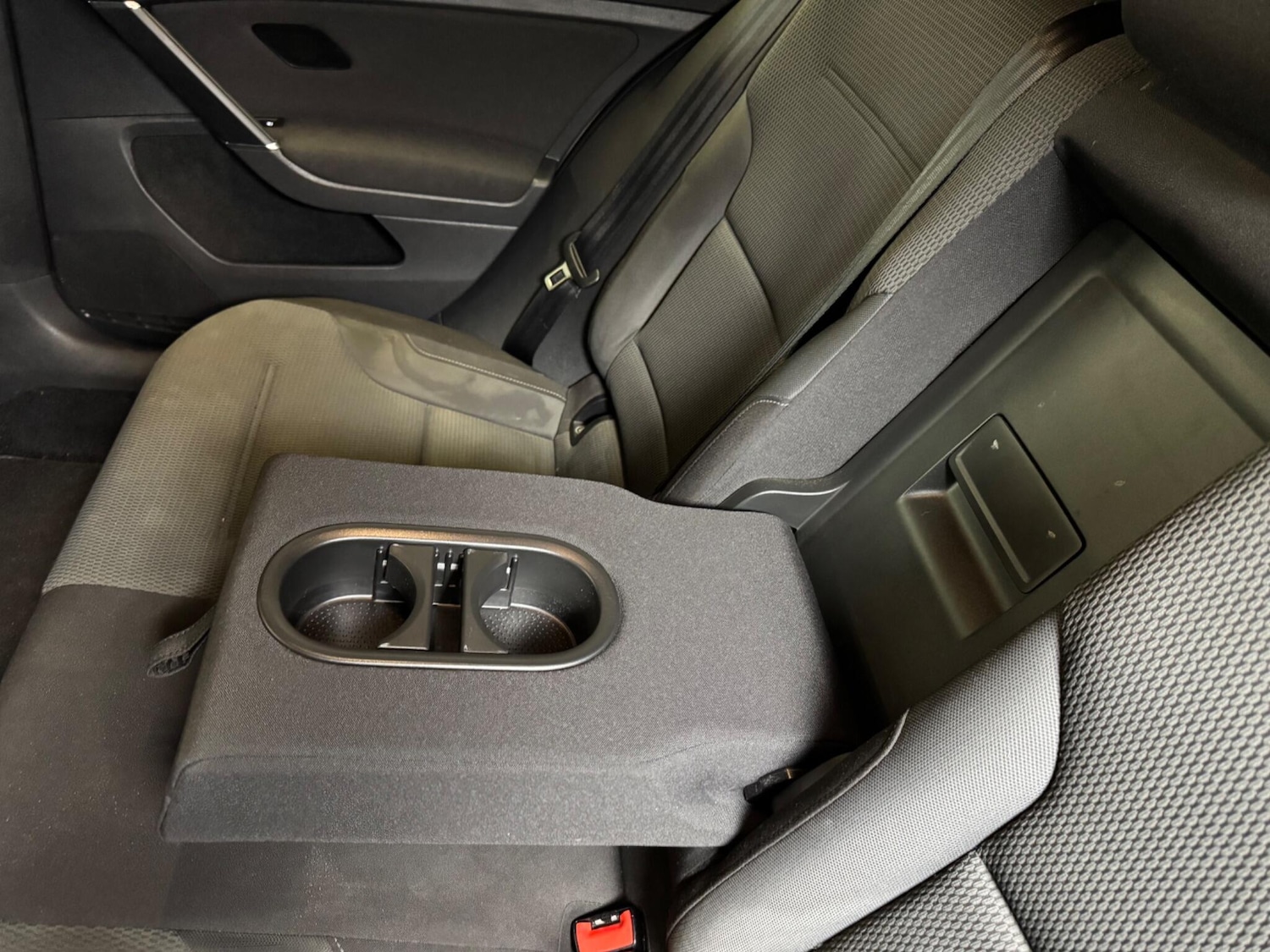 Used Volkswagen Golf 2014 for sale - 77768552: Photo 38