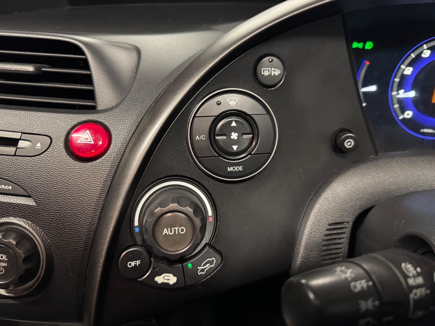 Used Honda Civic for sale - 77683570: Photo 34