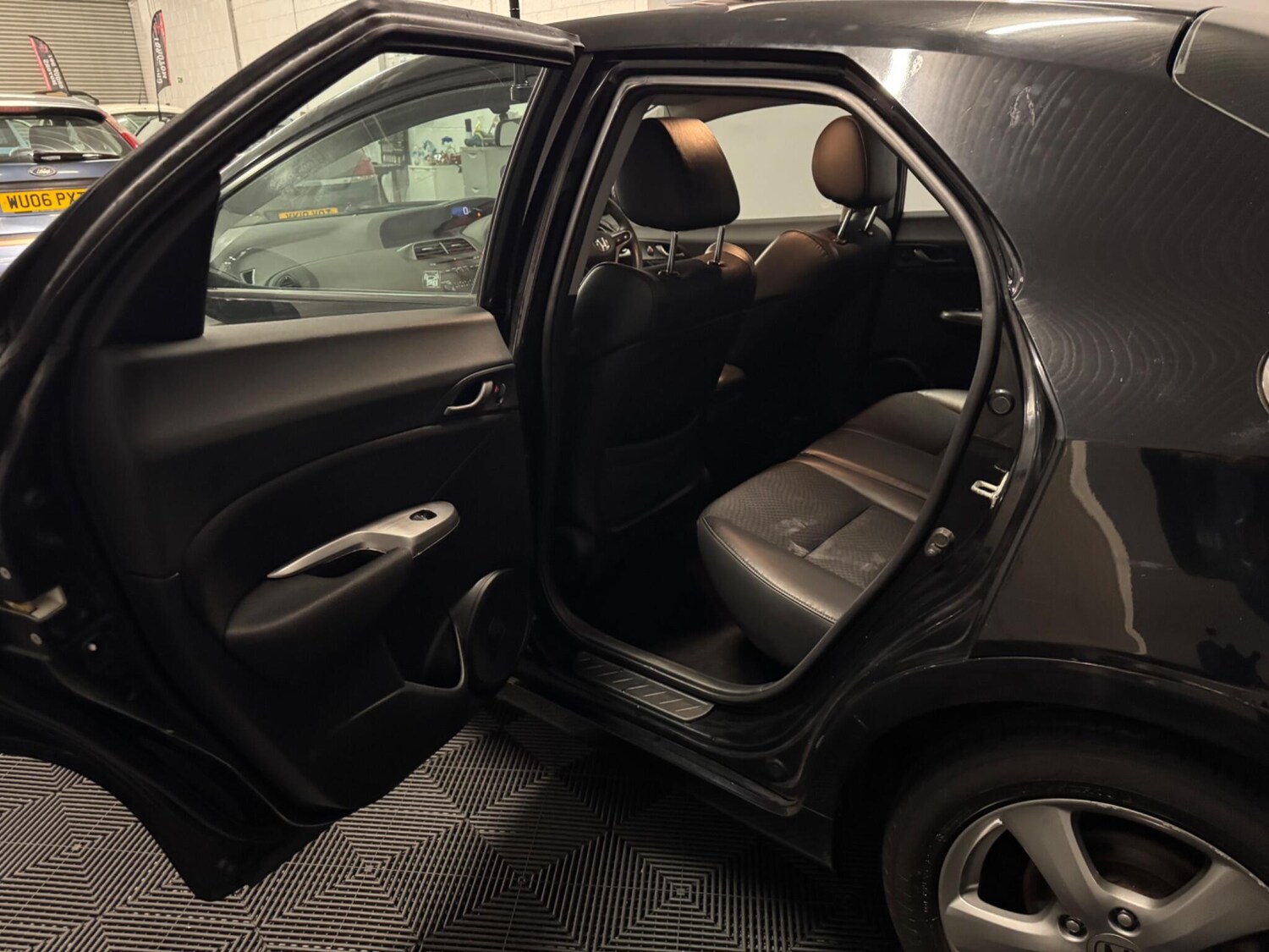 Used Honda Civic for sale - 77683570: Photo 45