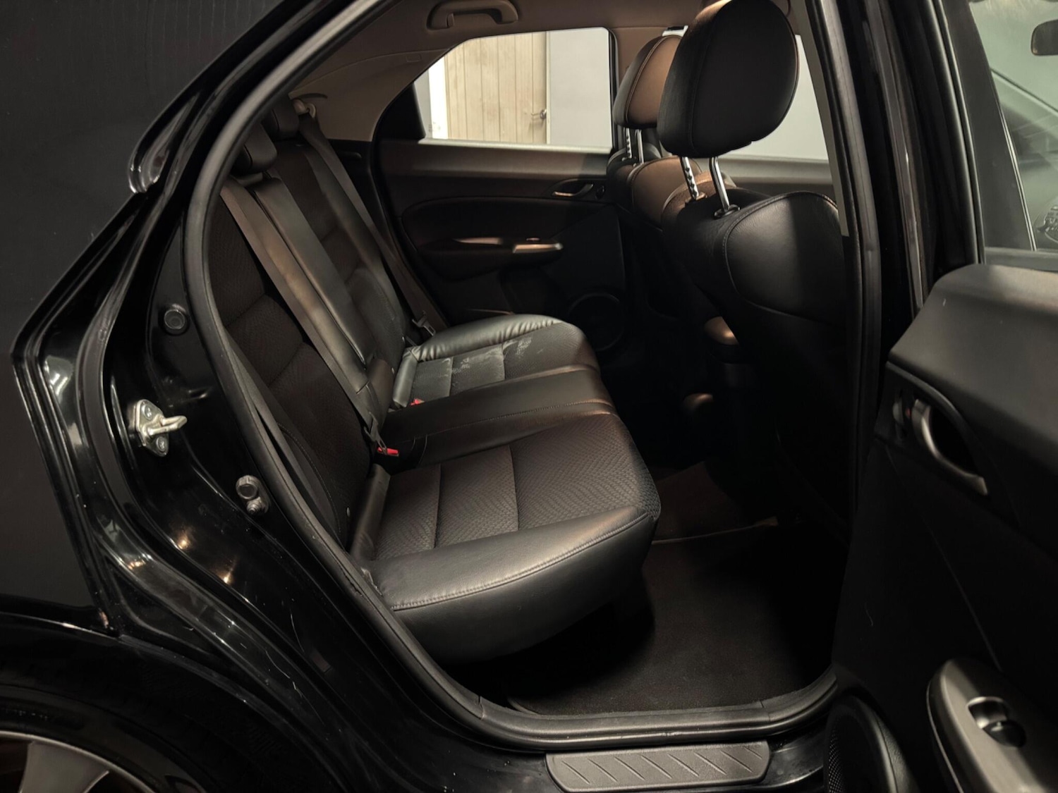 Used Honda Civic for sale - 77683570: Photo 47