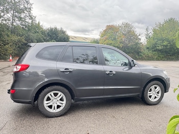 Used Hyundai Santa Fe 2010 for sale - 75707604: Photo