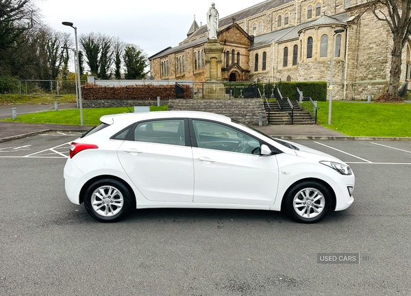 Used Hyundai i30 2016 for sale - 76715850: Photo 2