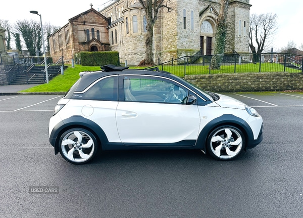 Used Vauxhall ADAM 2015 for sale - 76802865: Photo 2