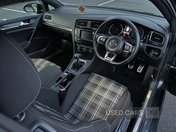 Used Volkswagen Golf 2014 for sale - 77854537: Photo 9