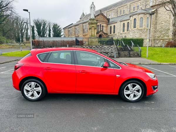 Used Vauxhall Astra 2013 for sale - 76646712: Photo 2