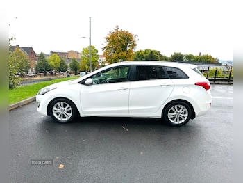Used Hyundai i30 2013 for sale - 76123188: Photo 2