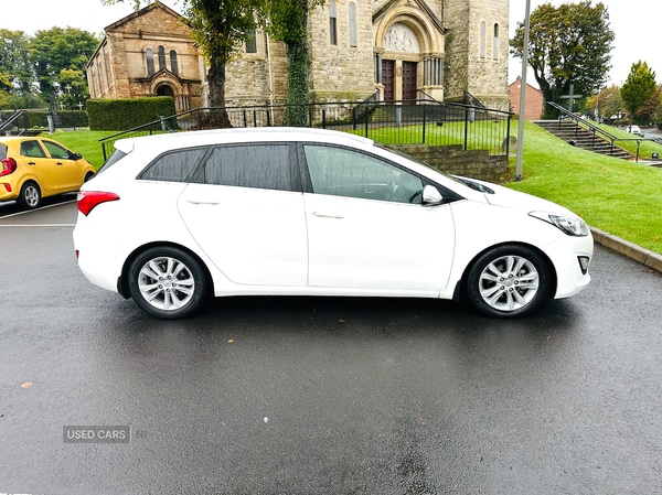 Used Hyundai i30 2013 for sale - 76123188: Photo 5