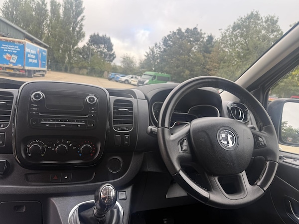 Used Vauxhall Vivaro 2019 for sale - 76258943: Photo 11