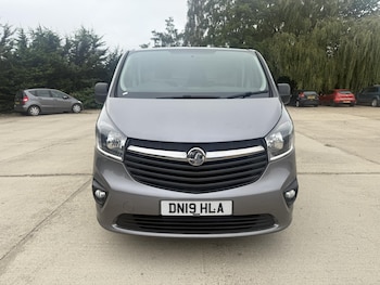 Used Vauxhall Vivaro 2019 for sale - 76258943: Photo 2