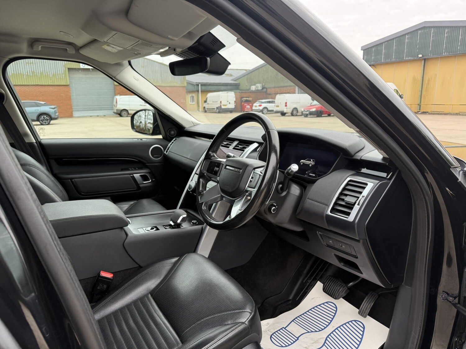 Used Land Rover Discovery 2021 for sale - 77965473: Photo 8