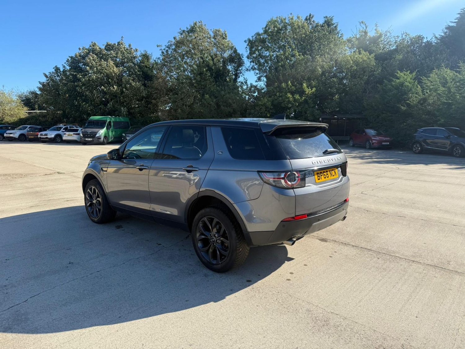 Used Land Rover Discovery Sport 2019 for sale - 76688478: Photo 4