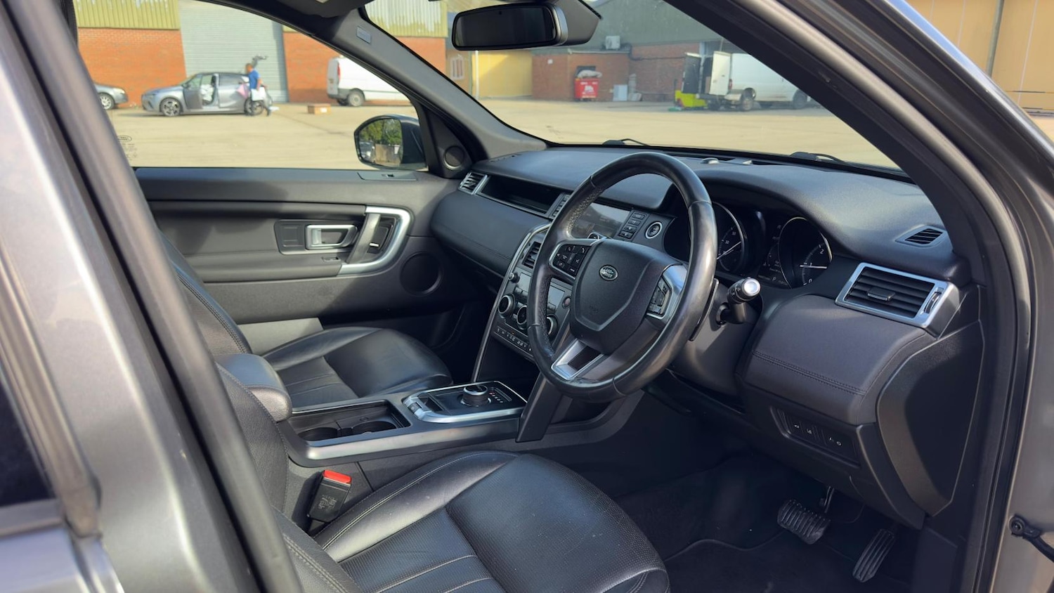 Used Land Rover Discovery Sport 2019 for sale - 76688478: Photo 5