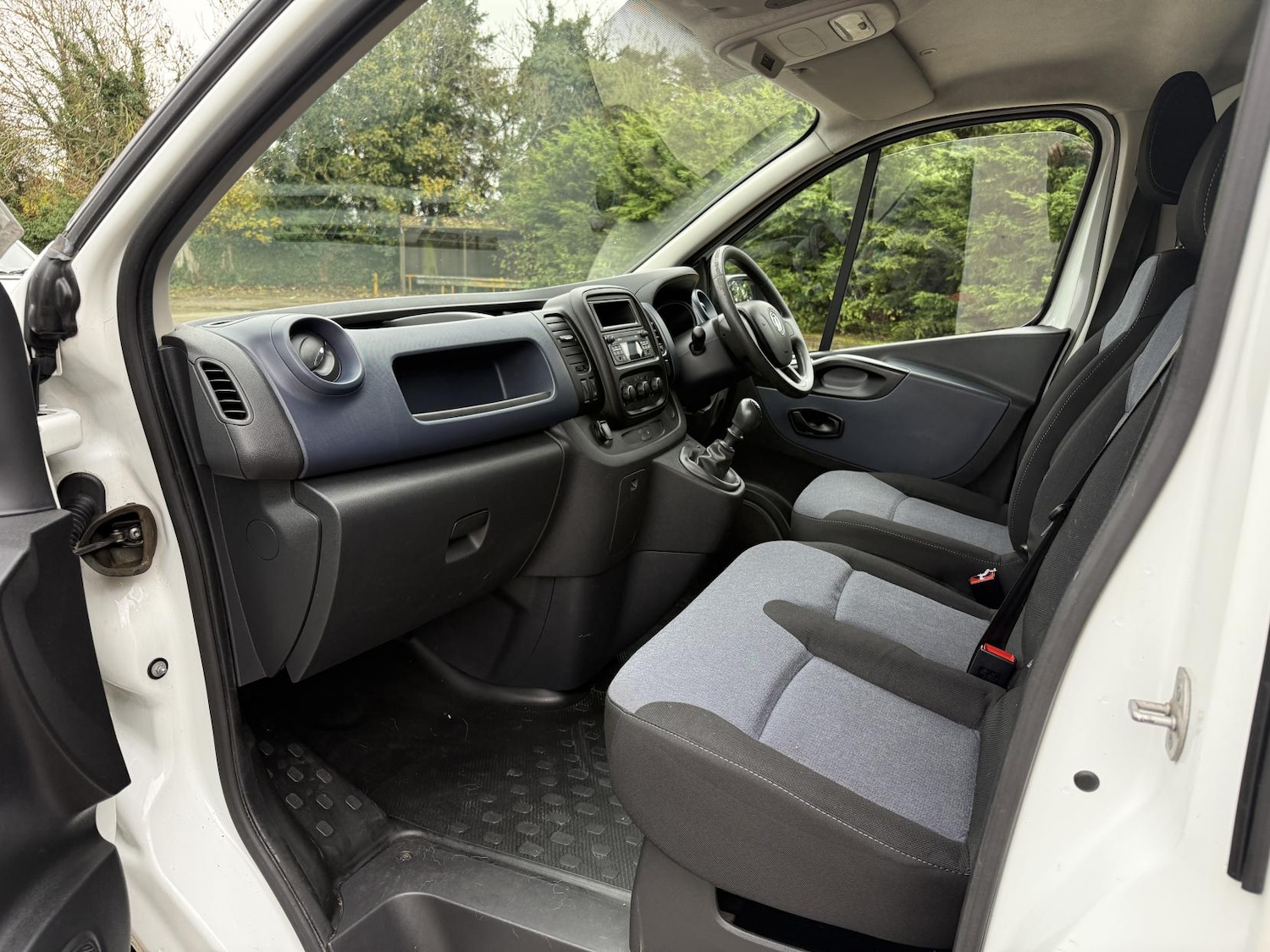 Used Vauxhall Vivaro 2018 for sale - 76591705: Photo 6