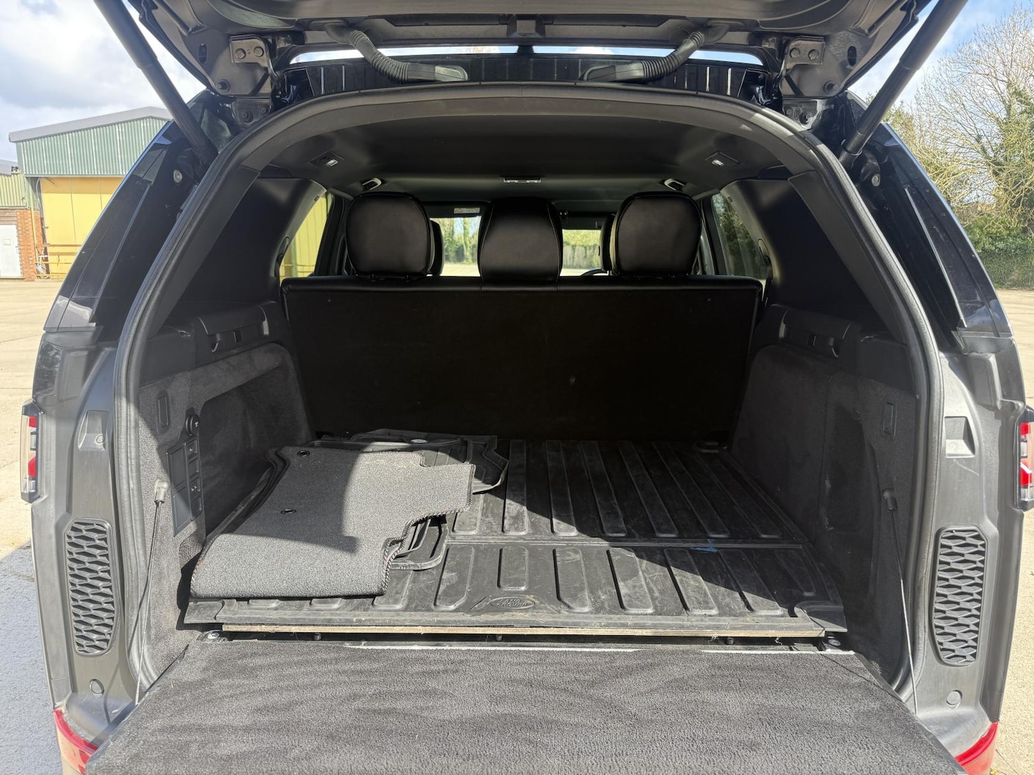 Used Land Rover Discovery 2020 for sale - 78060577: Photo 10