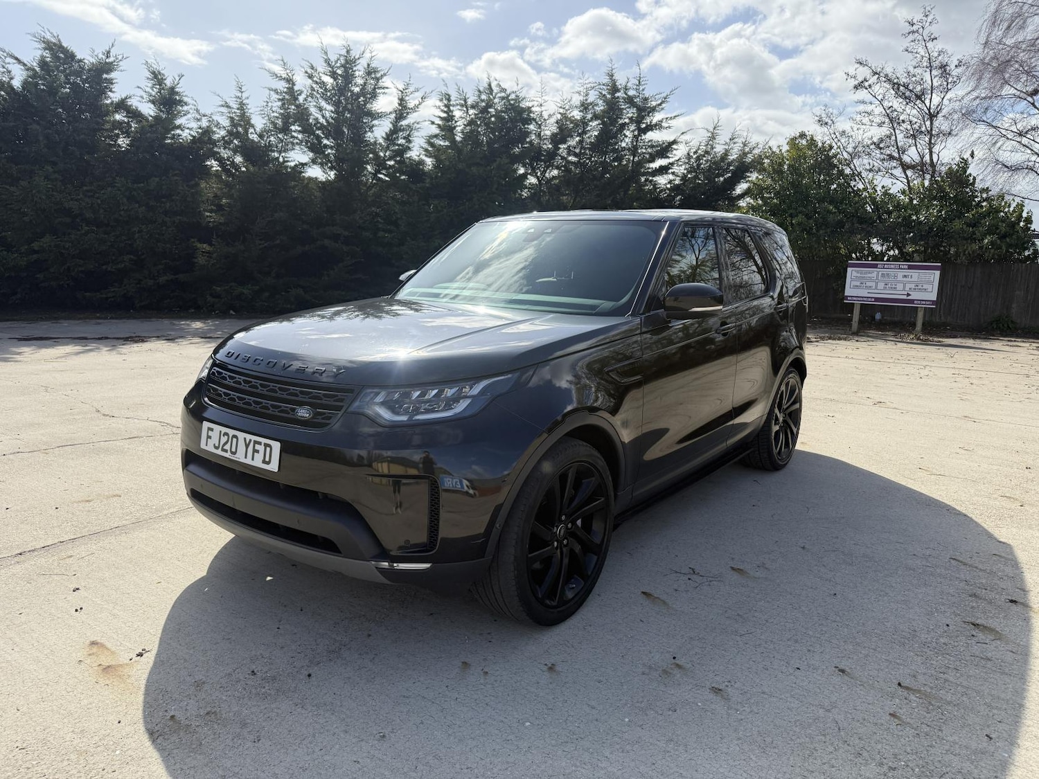 Used Land Rover Discovery 2020 for sale - 78060577: Photo 2