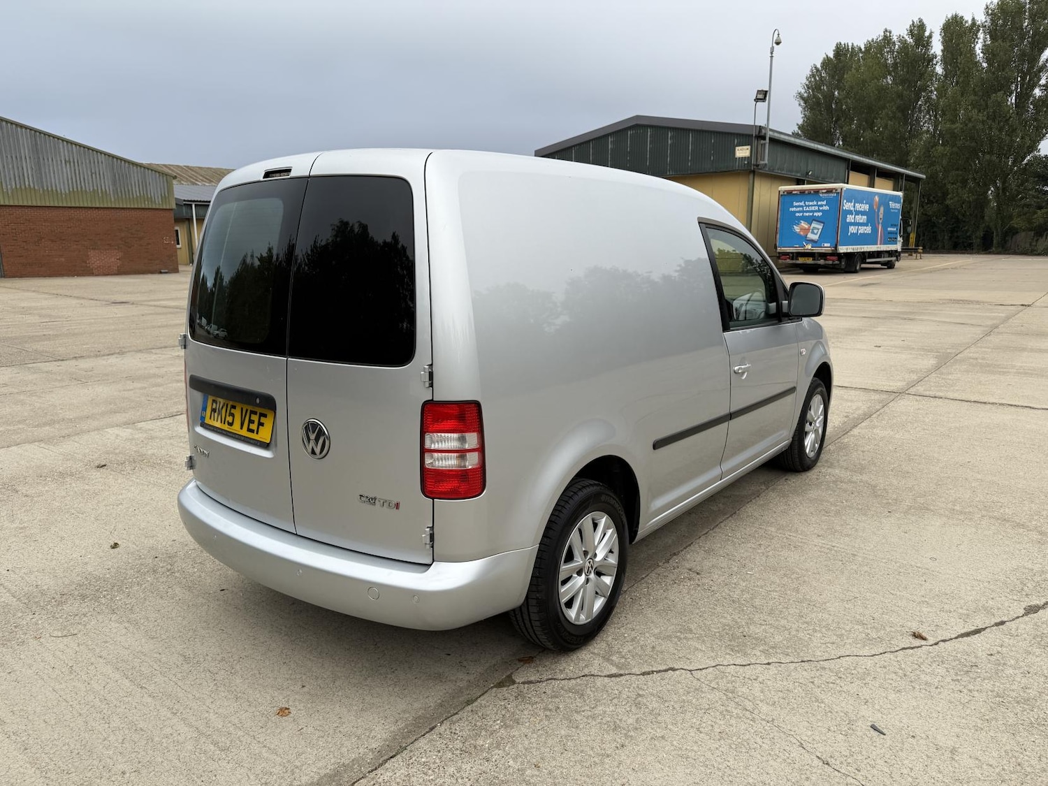 Used Volkswagen Caddy 2015 for sale - 76250894: Photo 4