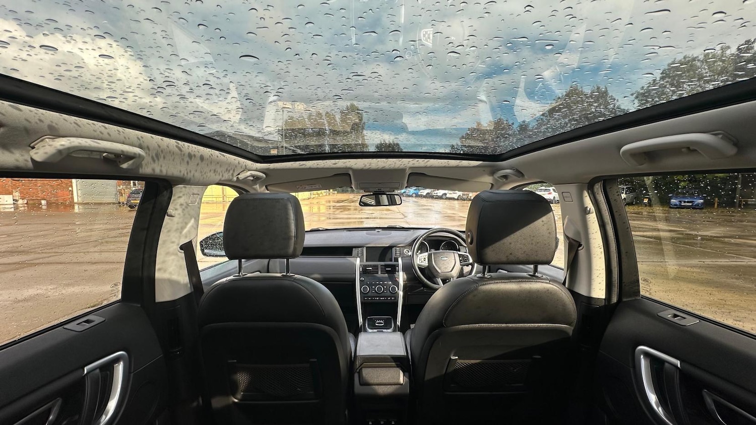 Used Land Rover Discovery Sport 2016 for sale - 76340773: Photo 10