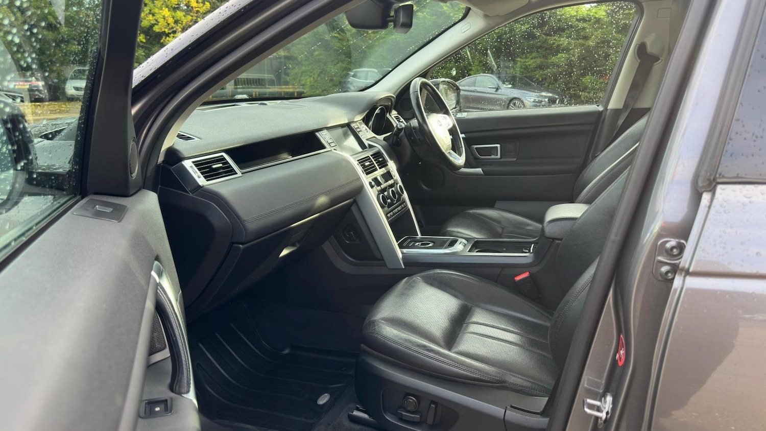 Used Land Rover Discovery Sport 2016 for sale - 76340773: Photo 6