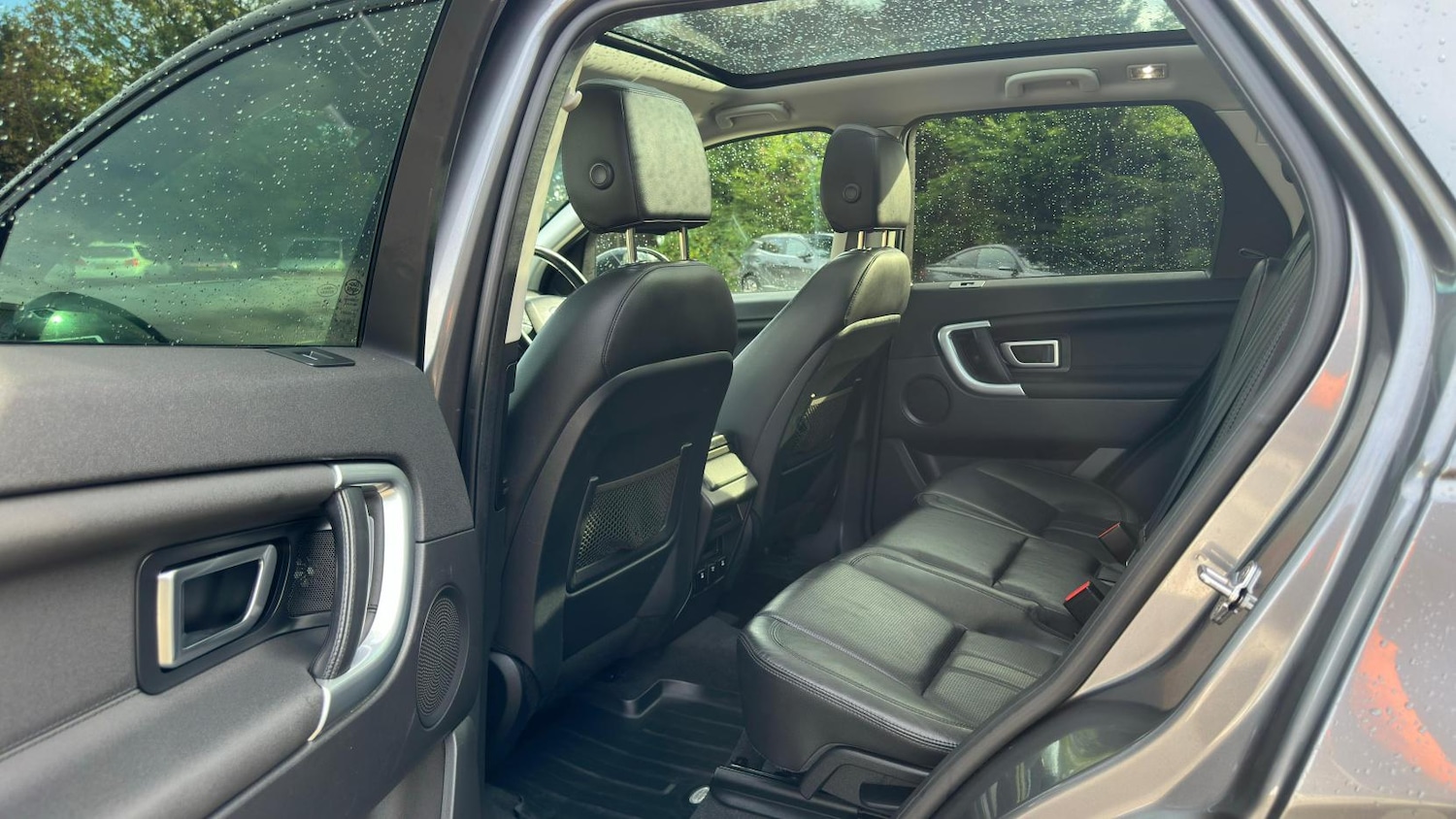 Used Land Rover Discovery Sport 2016 for sale - 76340773: Photo 8