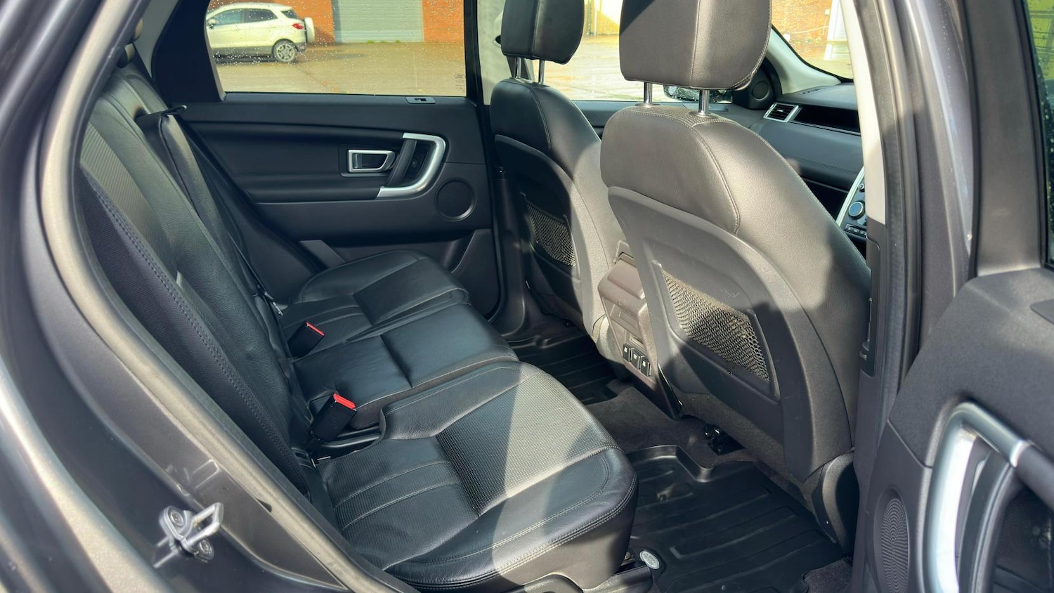 Used Land Rover Discovery Sport 2016 for sale - 76340773: Photo 9